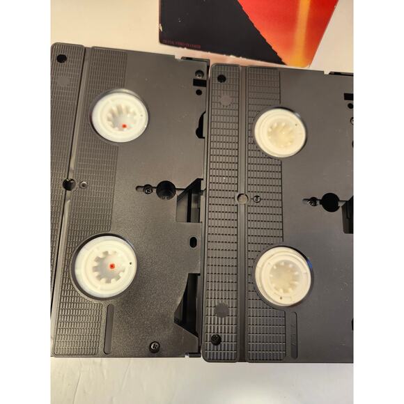 VHS Bundle Of 2 Movies Fiddler On The Roof Paint Your Wagon UNTESTED - Picture 5 of 9